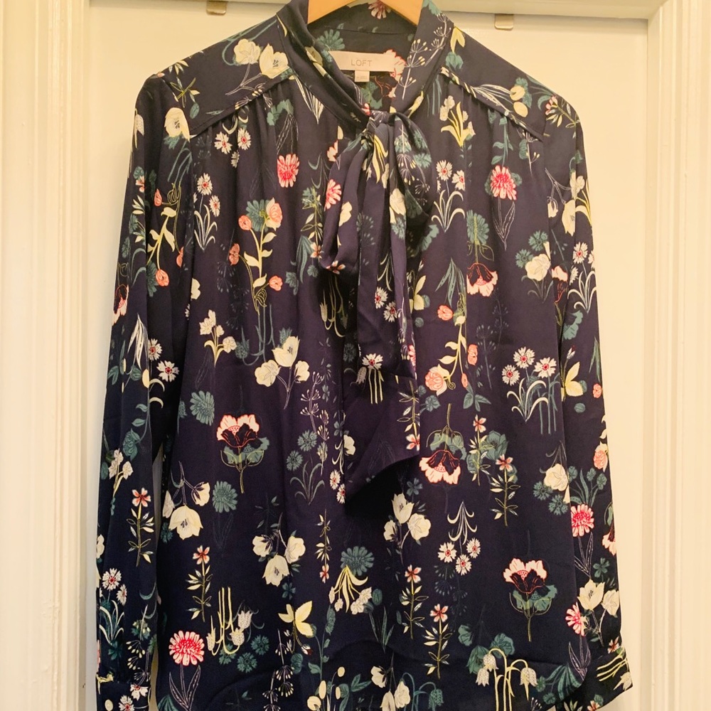 Loft Valley Floral bow blouse